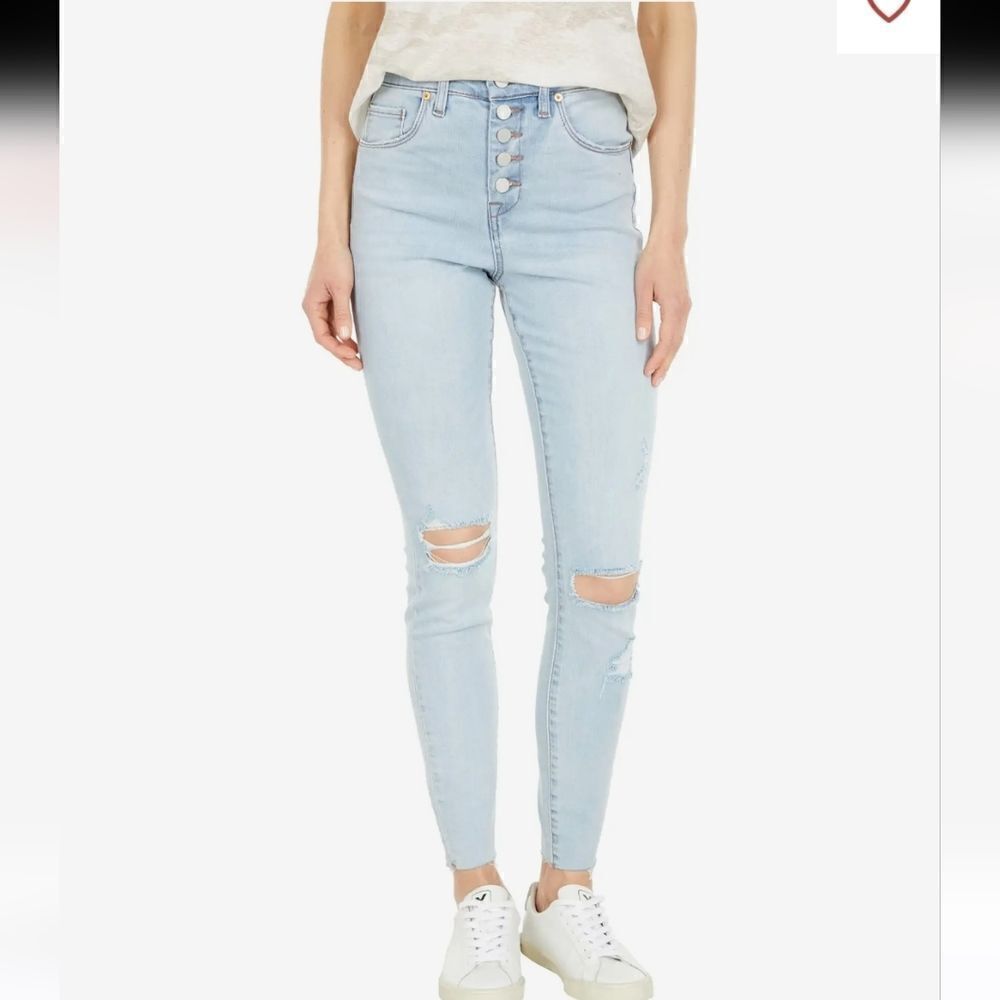 Blank NYC New Exposed Button Great Jones High Rise Skinny Light Blue Denim 26
